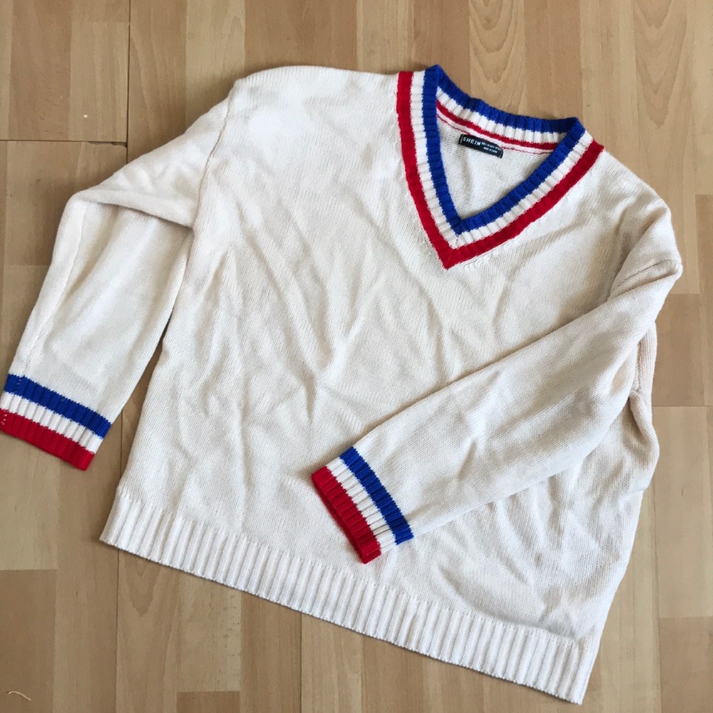 Vintage looking varsity neck sweater